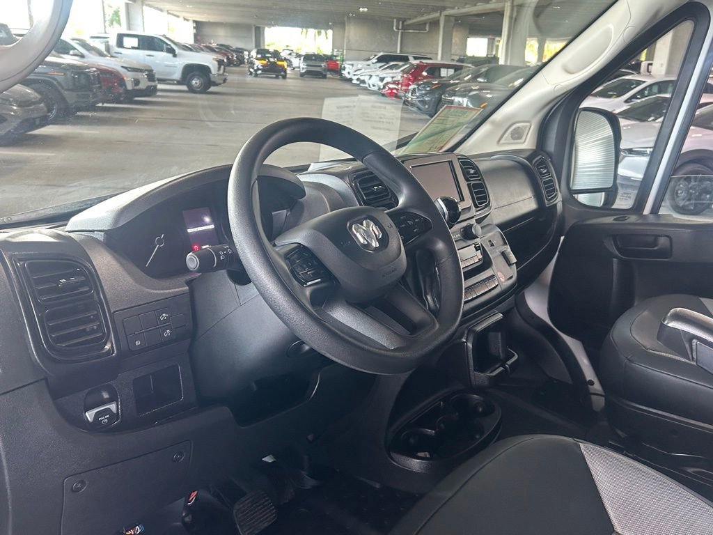 Used 2025 RAM ProMaster 2500 w/ Convenience Group image 21