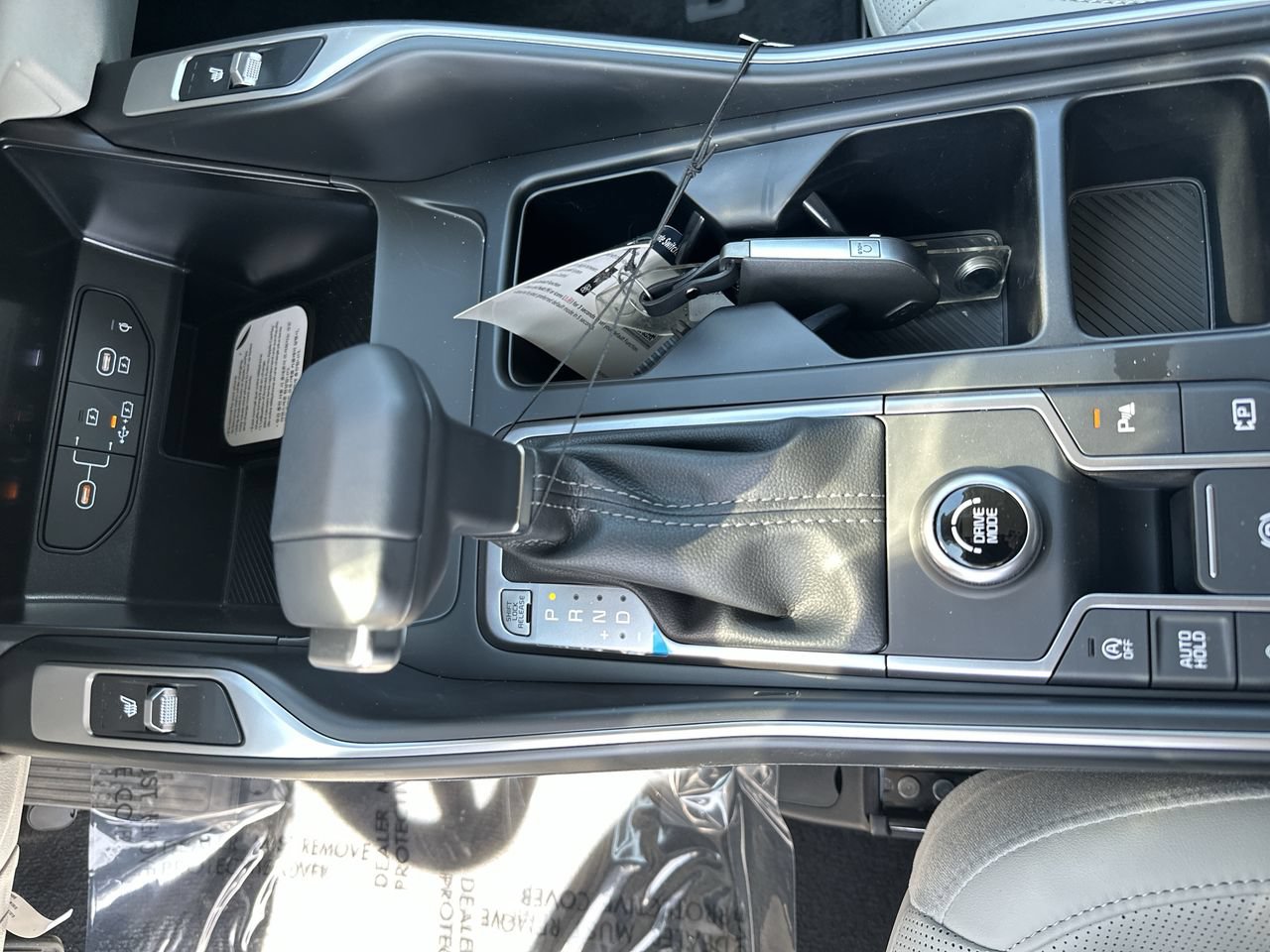 New 2026 Kia Sorento S w/ S Panoramic Sunroof Package FWD image 12