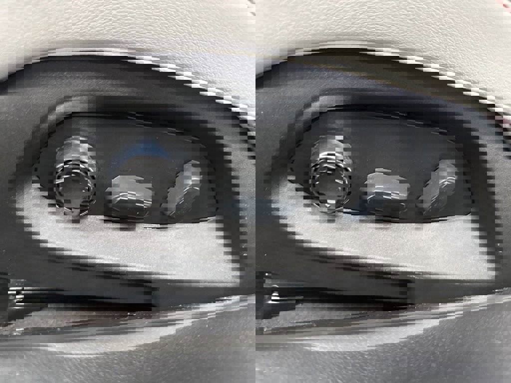 Certified 2023 Chevrolet Corvette Stingray Premium Cpe image 28