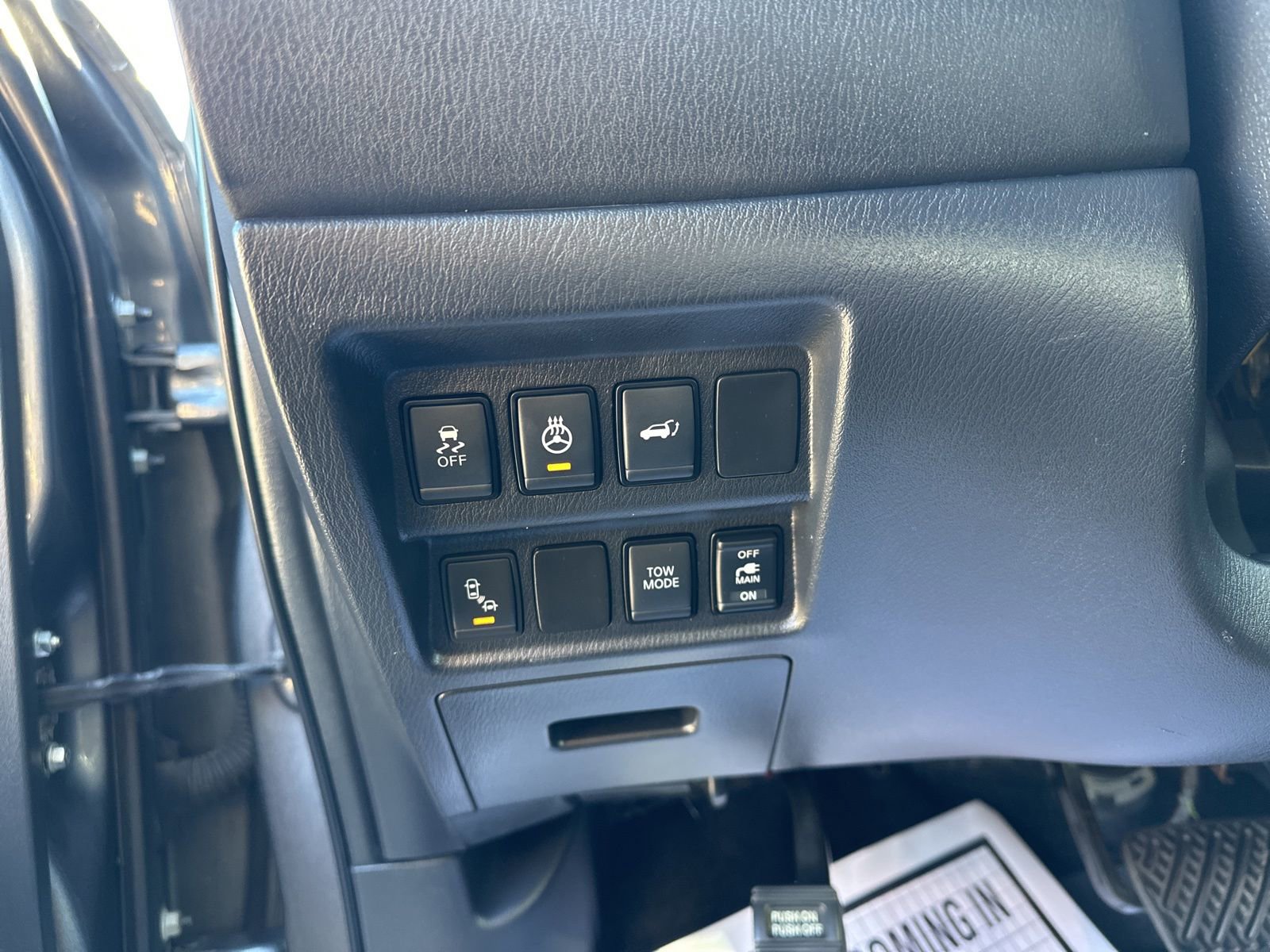 Used 2019 Nissan Pathfinder SL AWD/4WD image 17