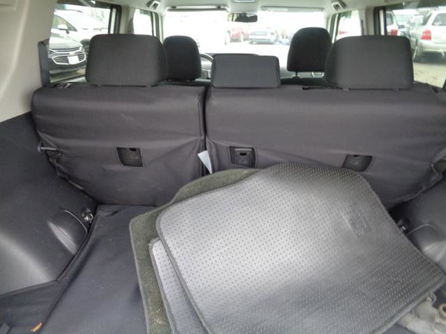 Used 2012 Scion xB 5-Door Wagon 5-Spd MT image 10