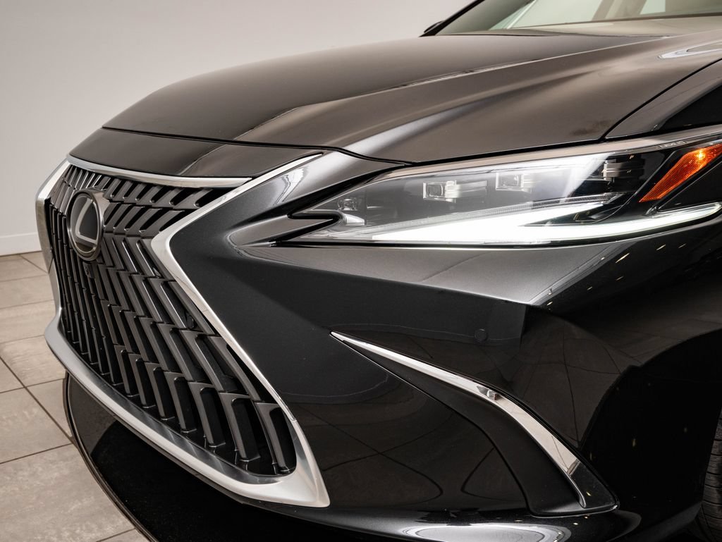 Certified 2024 Lexus ES 300h Ultra Luxury FWD image 3