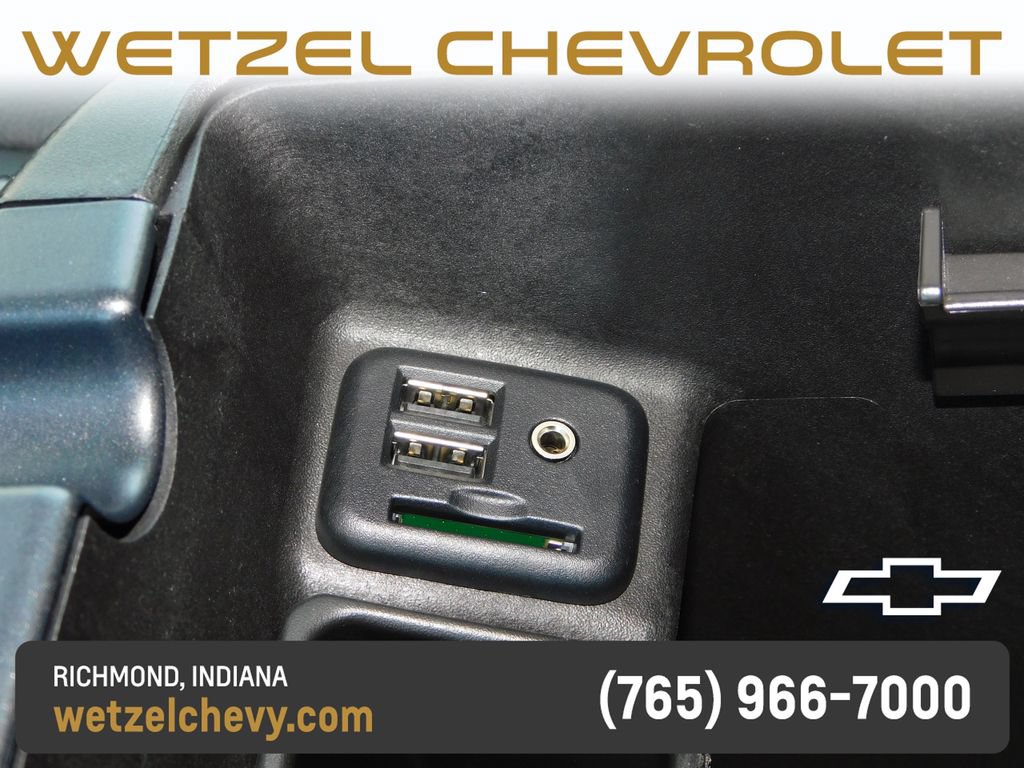 Used 2015 Chevrolet Silverado 2500 LTZ w/ Duramax Plus Package AWD/4WD image 41