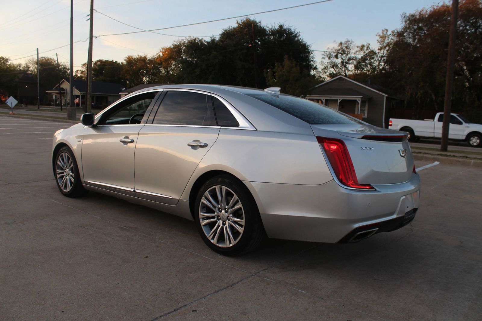 Used 2019 Cadillac XTS Luxury image 10