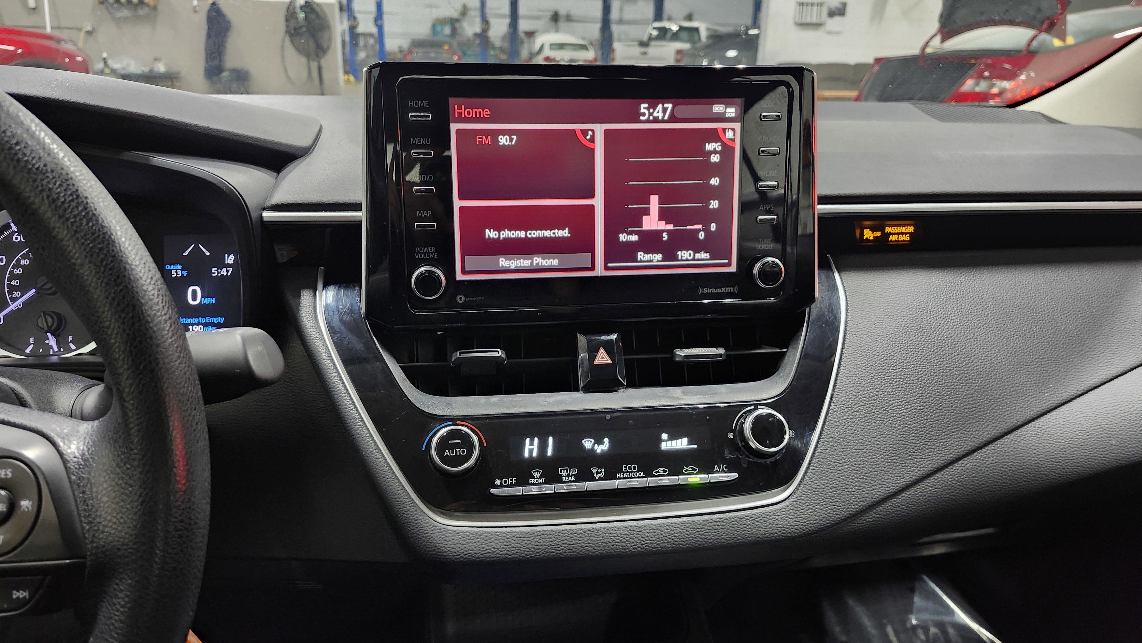 Used 2021 Toyota Corolla LE image 28