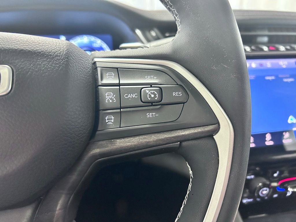 Used 2023 Jeep Grand Cherokee Limited w/ Trailer Tow Package image 11