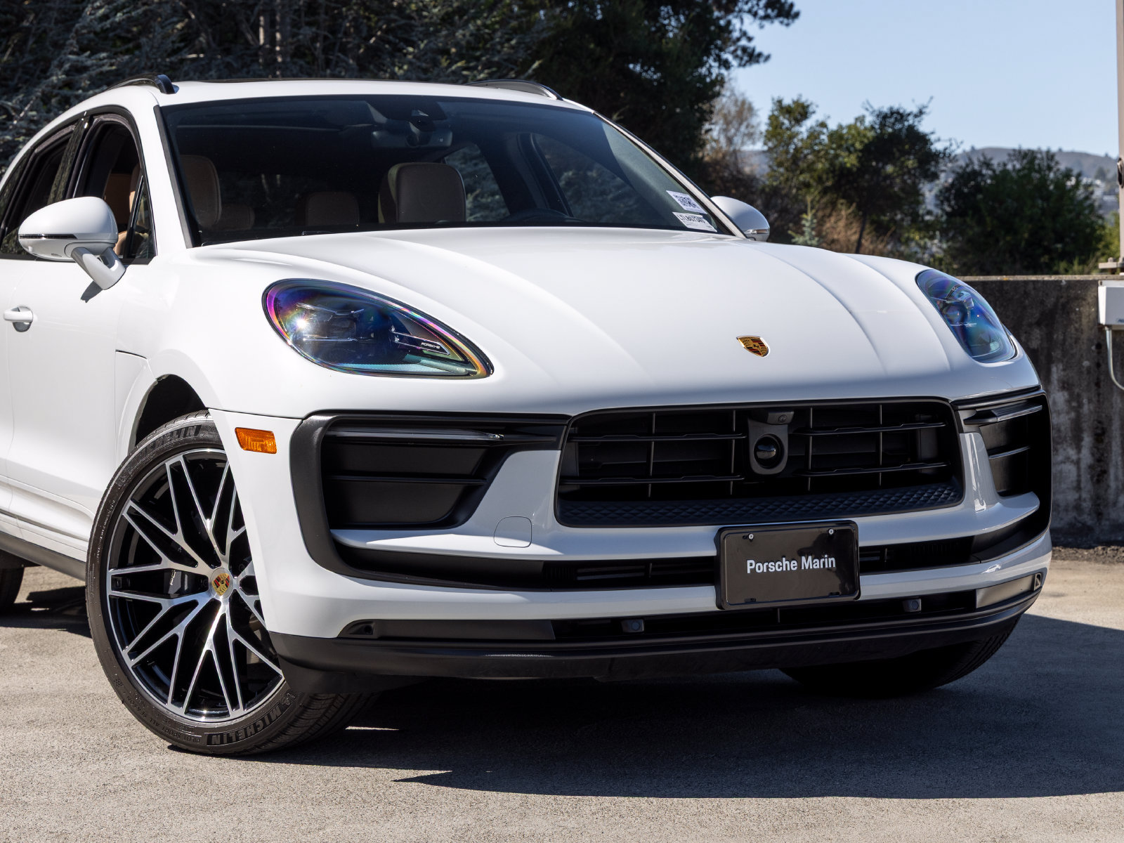 Certified 2026 Porsche Macan AWD/4WD image 9