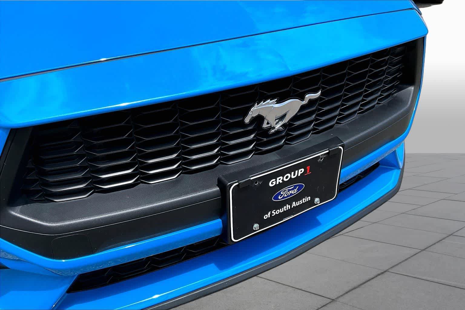 Certified 2025 Ford Mustang Coupe RWD image 30