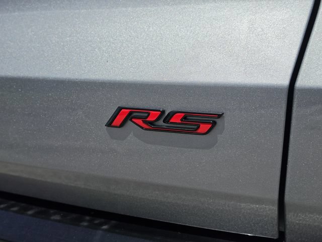 New 2026 Chevrolet Traverse RS w/ LPO, Floor Liner Package FWD image 14