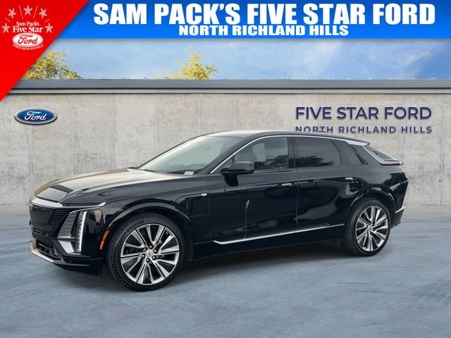 Used 2024 Cadillac Lyriq Luxury w/ LPO, Floor Liner Package AWD/4WD image 4