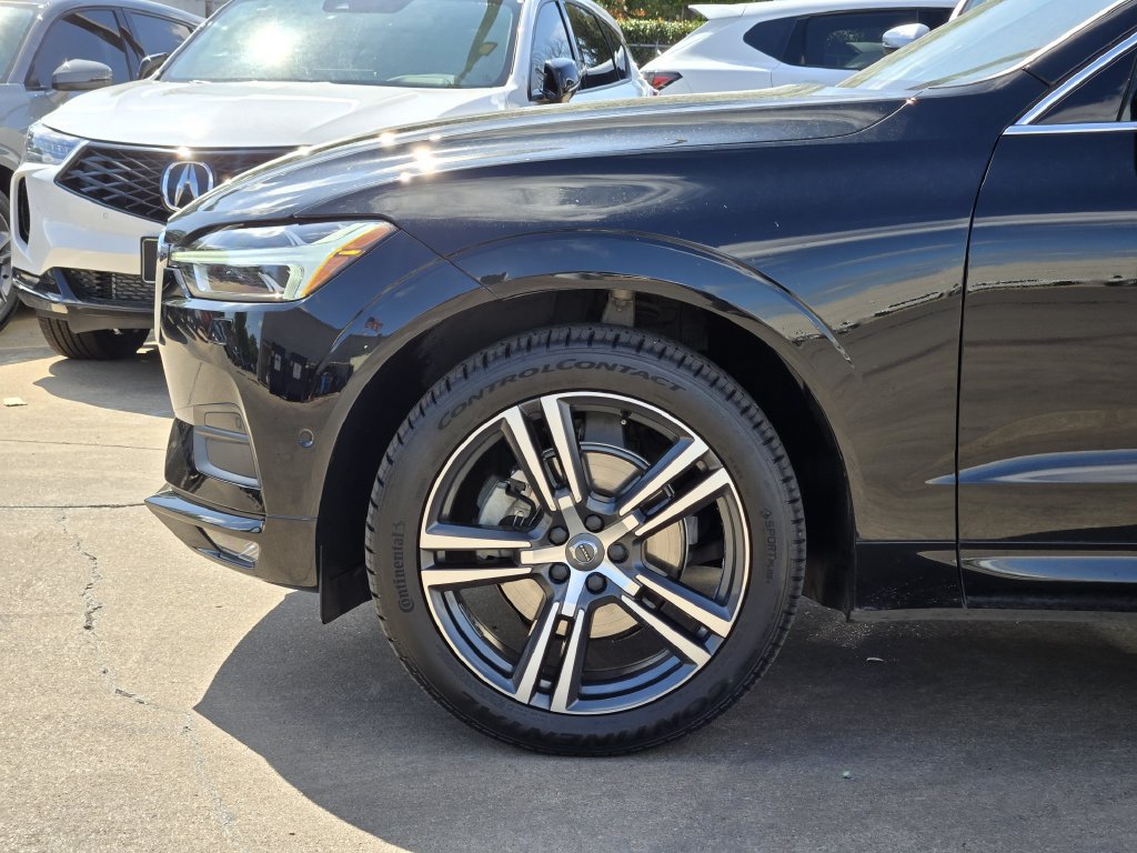 Used 2018 Volvo XC60 T5 Momentum w/ Convenience Package AWD/4WD image 13