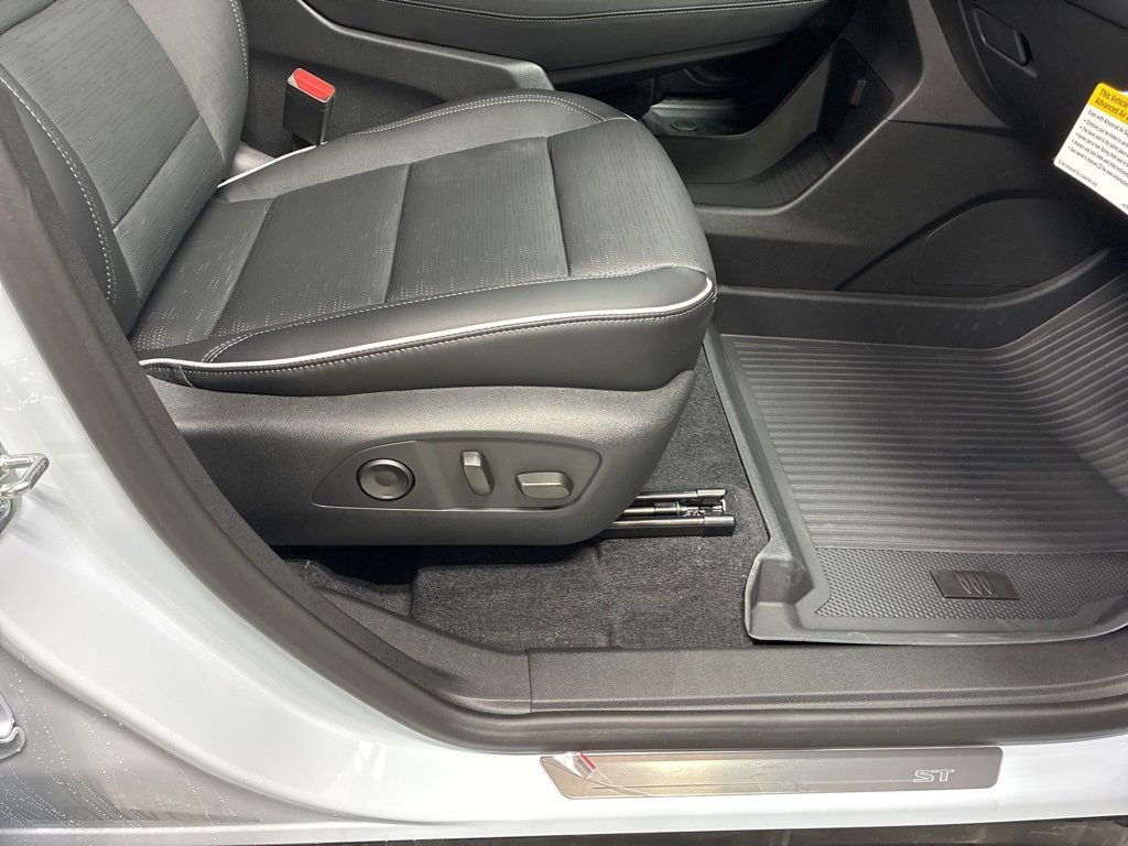 New 2026 Buick Enclave Sport Touring w/ Power Package image 12