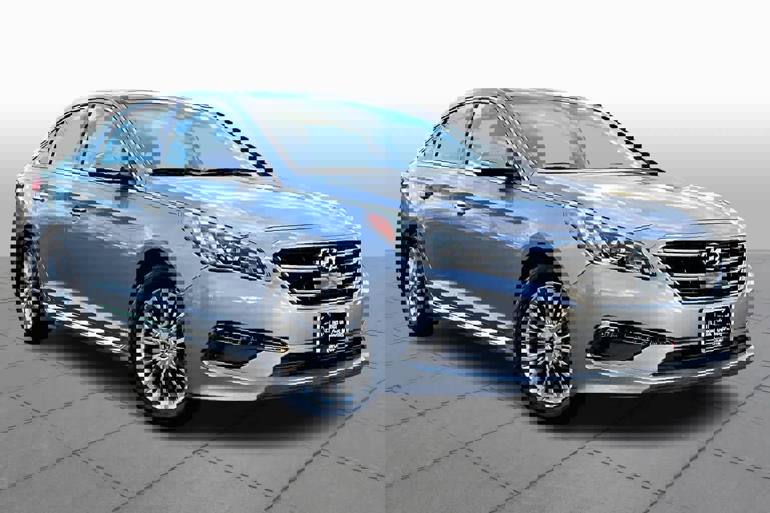 Used 2015 Hyundai Sonata Limited w/ Option Group 06 image 2