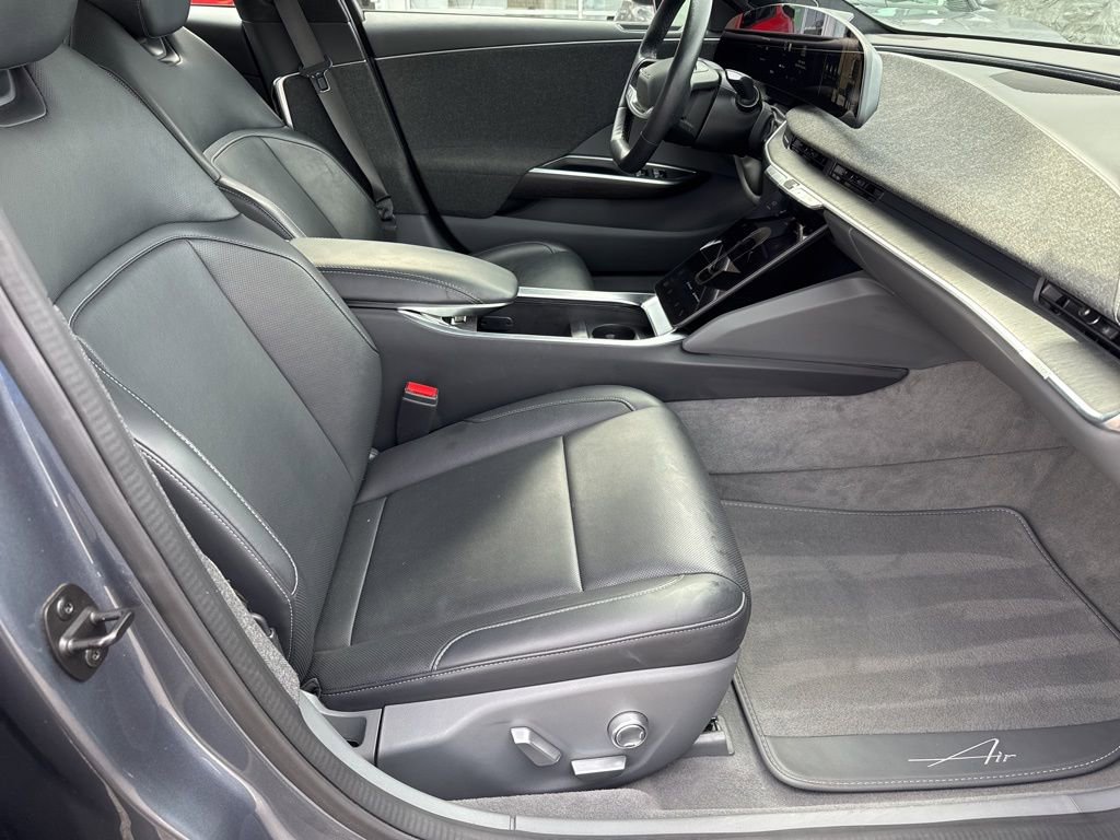 Used 2023 Lucid Air Pure image 24
