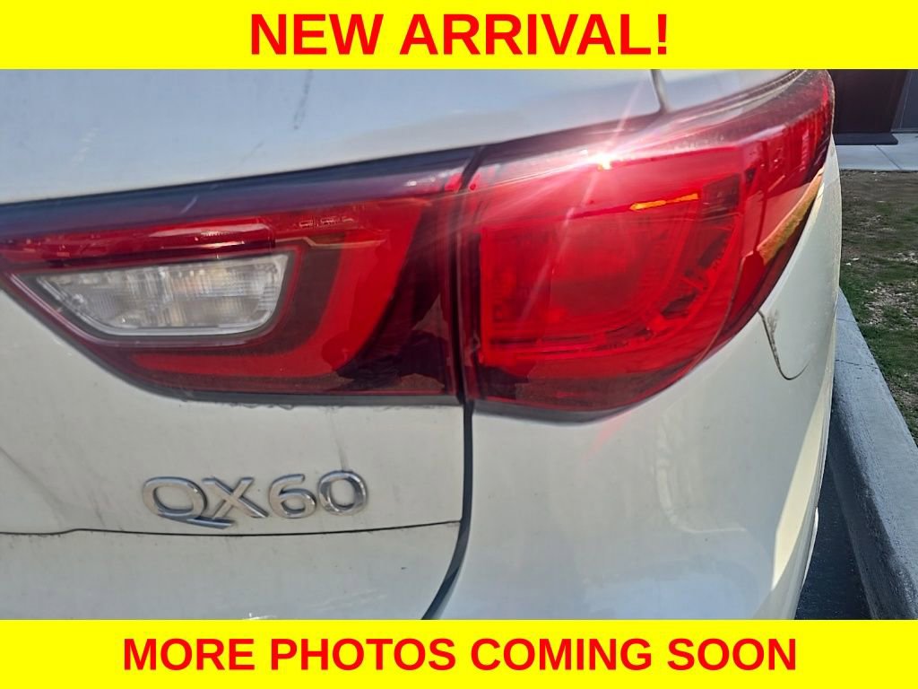 Used 2019 INFINITI QX60 Luxe w/ Essential Package image 10