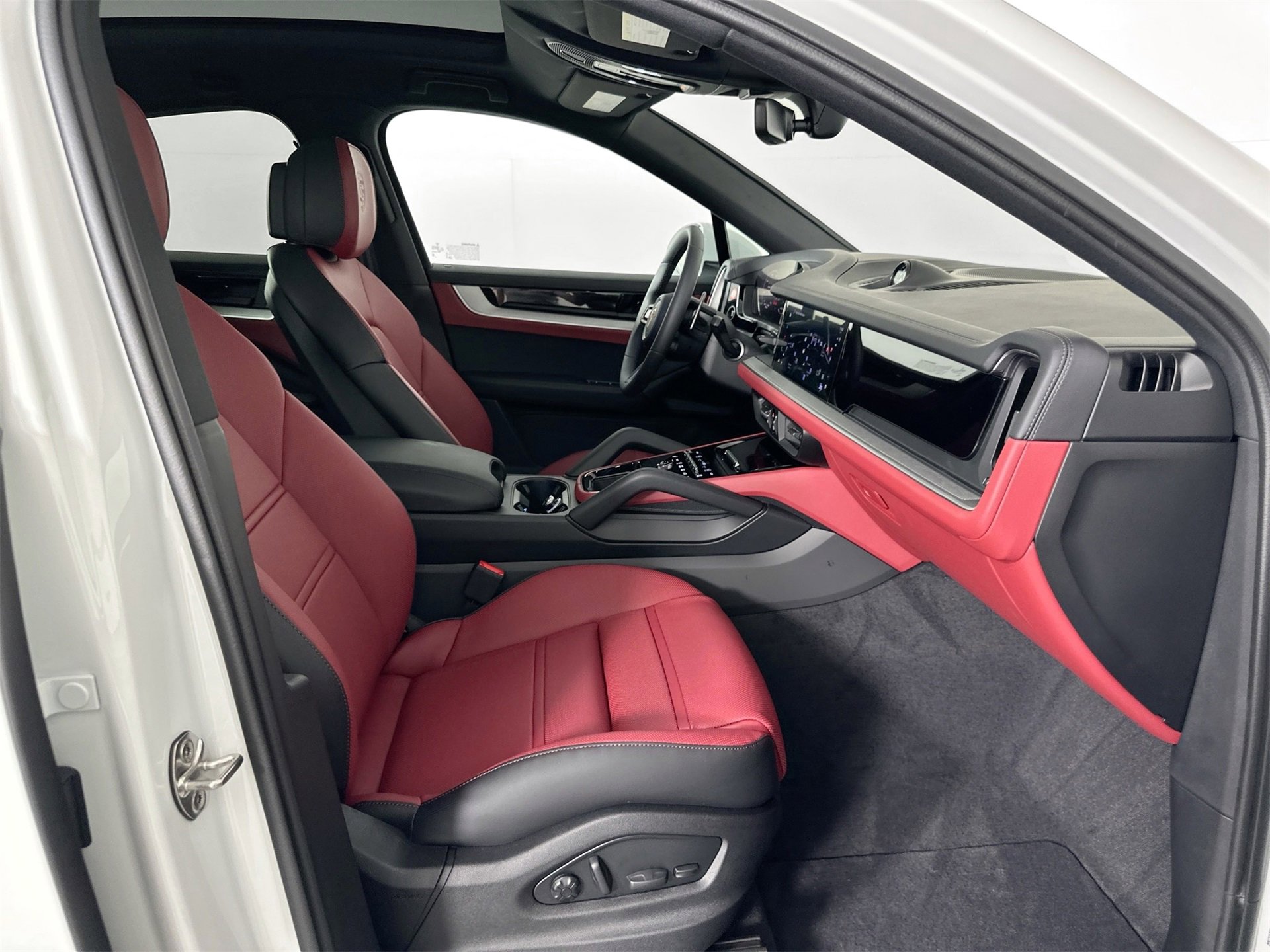 New 2026 Porsche Cayenne E-Hybrid Coupe image 29