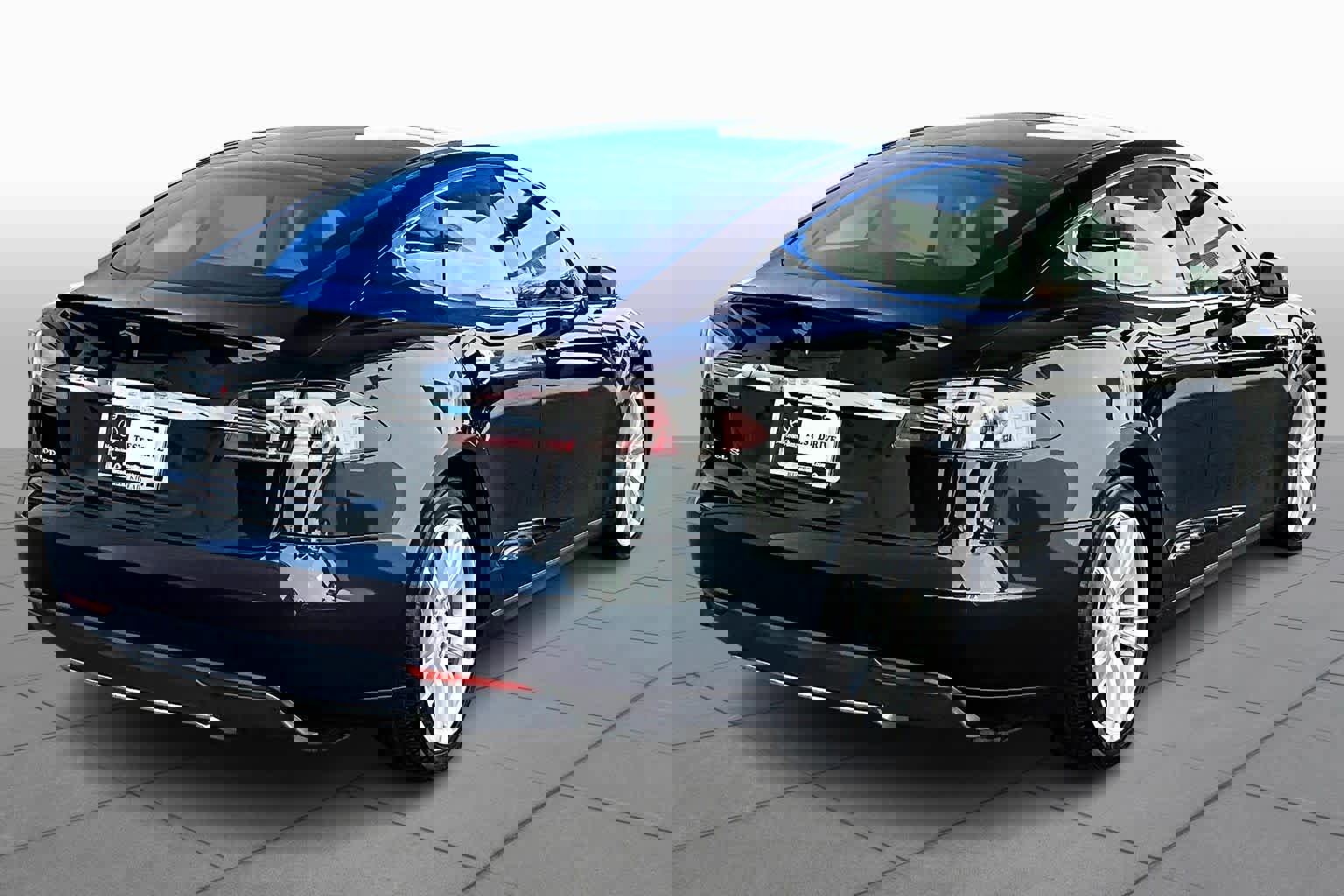 Used 2013 Tesla Model S Performance image 11