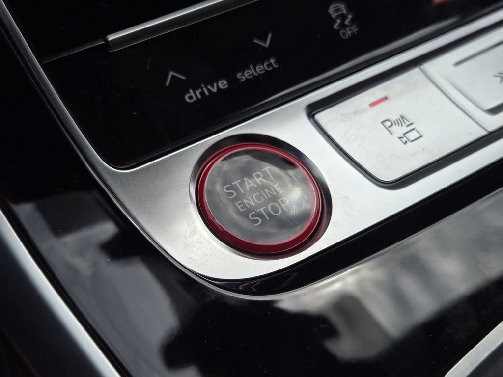 New 2026 Audi SQ8 Prestige AWD/4WD image 24