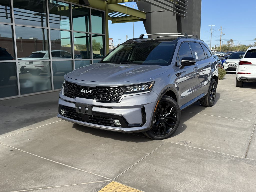 Used 2022 Kia Sorento SX image 2