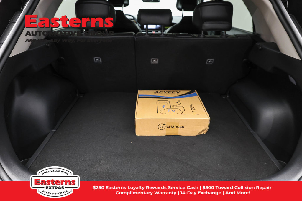 Used 2023 Kia Niro Wind w/ Wind Preserve Package FWD image 10