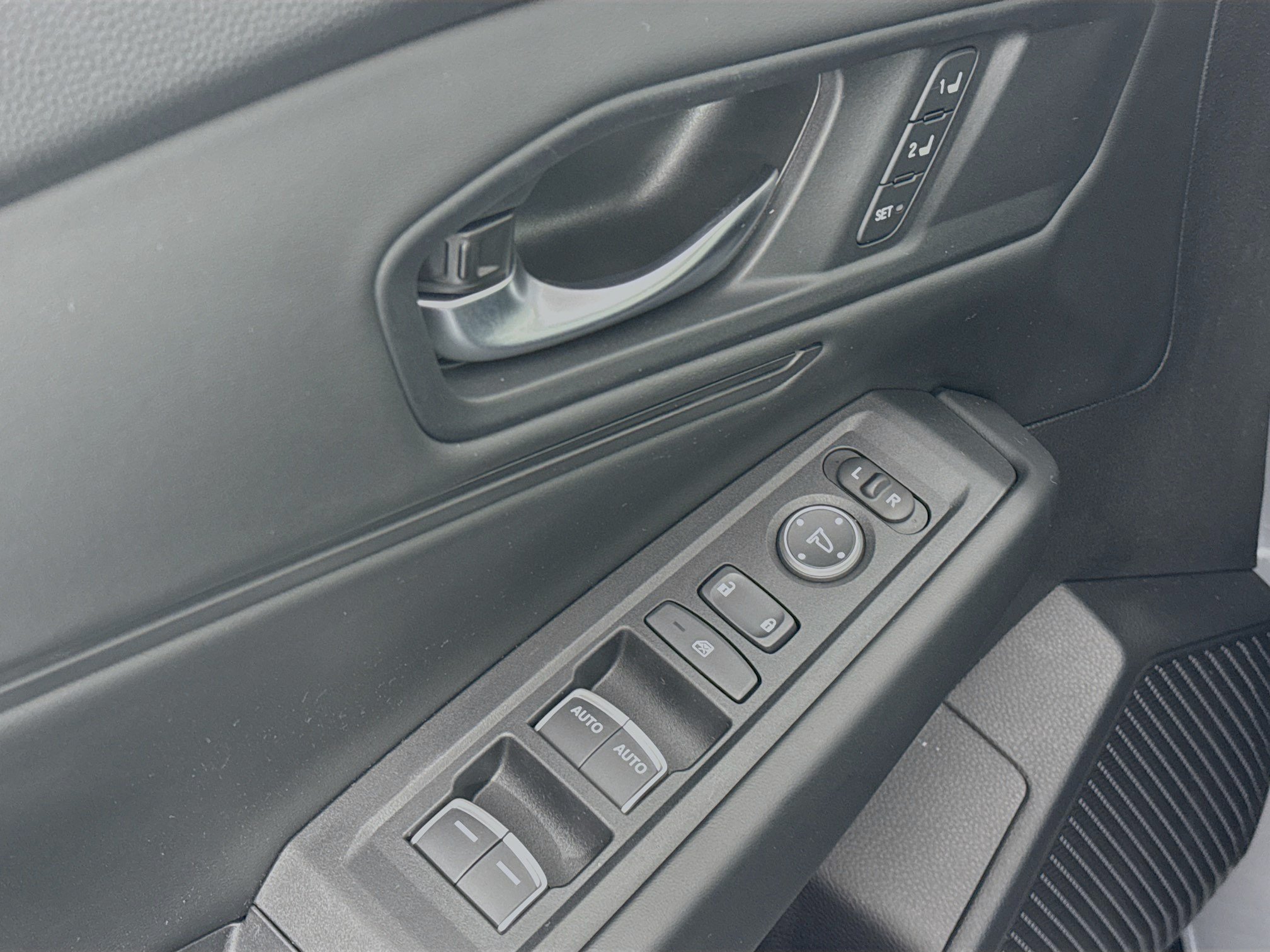 Certified 2024 Honda Accord EX-L image 17