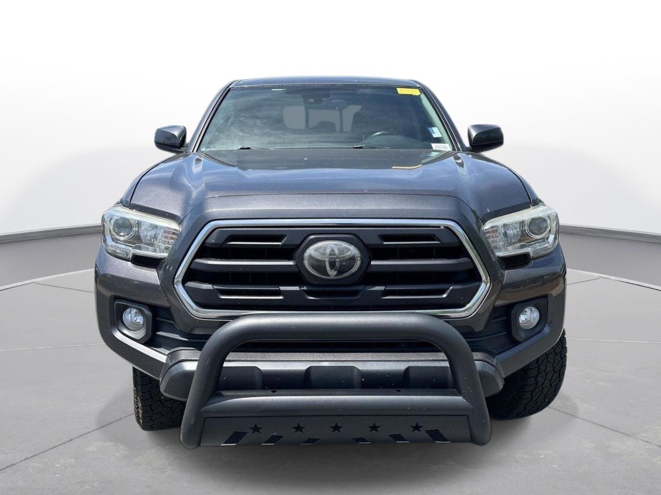 Used 2018 Toyota Tacoma SR5 RWD video 3