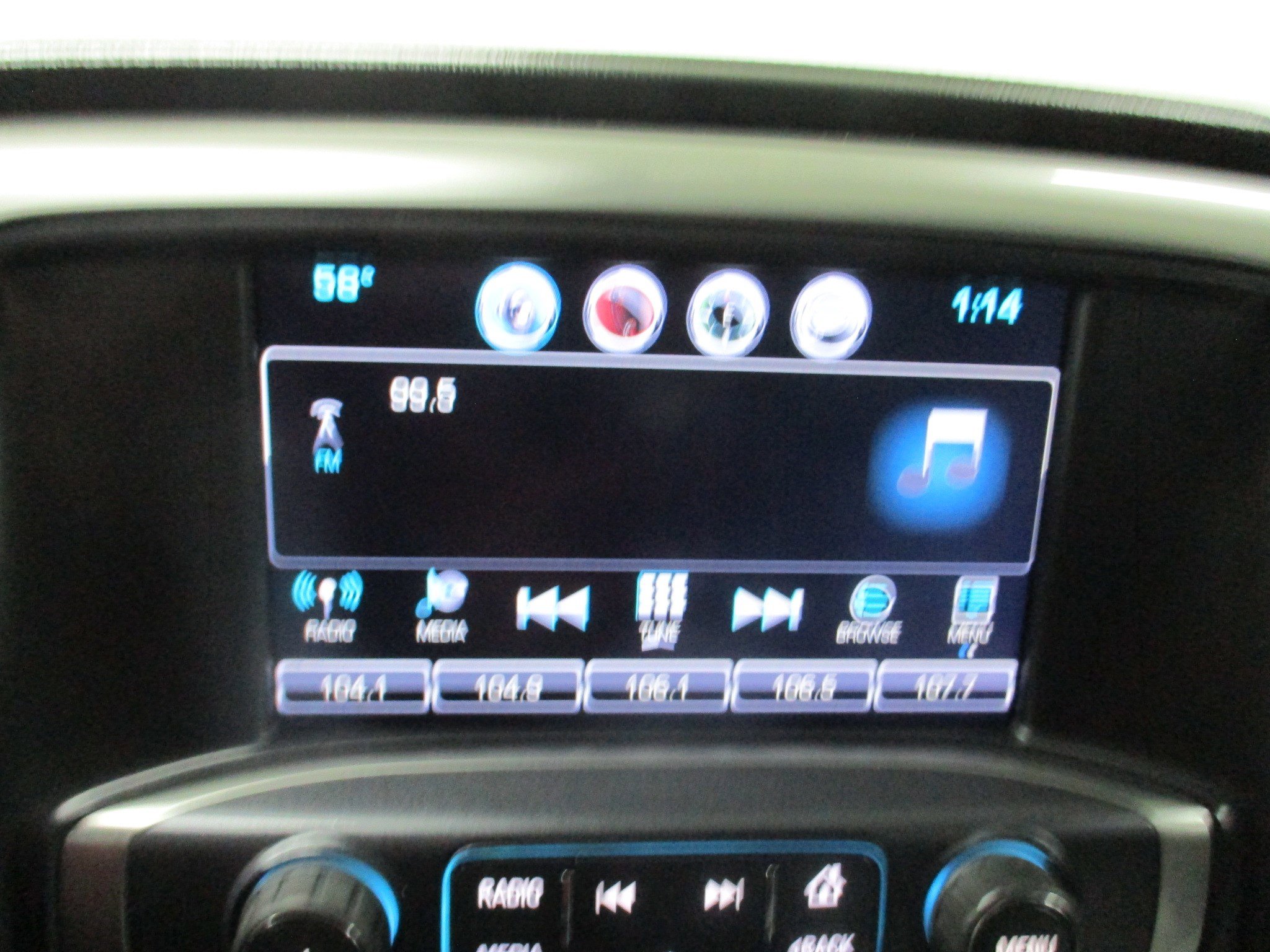 Used 2016 Chevrolet Silverado 1500 LTZ Z71 w/ LTZ Plus Package image 22