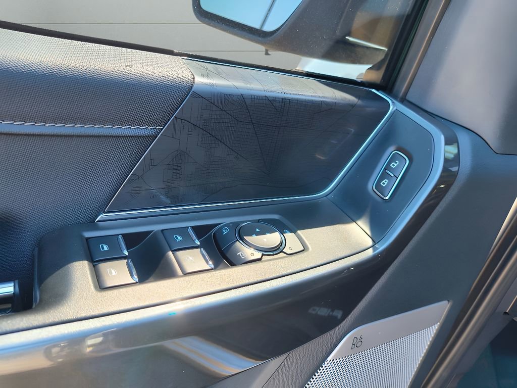 Used 2022 Ford F150 XLT w/ Equipment Group 302A High image 13