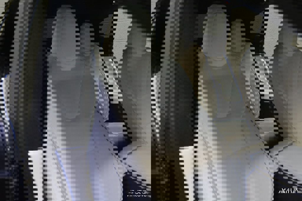 Used 2021 Tesla Model S Plaid image 14