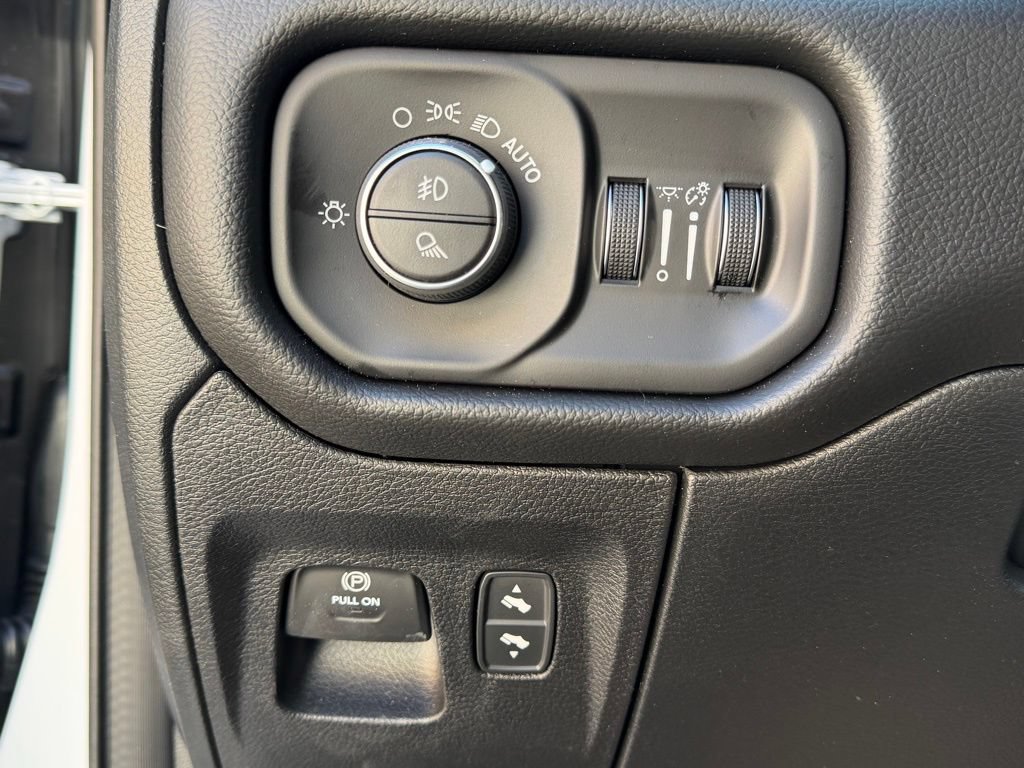 New 2026 RAM 1500 Big Horn AWD/4WD image 22