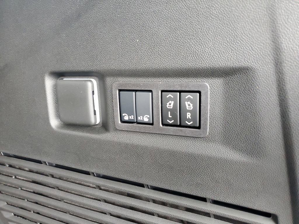 New 2026 GMC Yukon Elevation w/ LPO, Floor Liner Package image 9