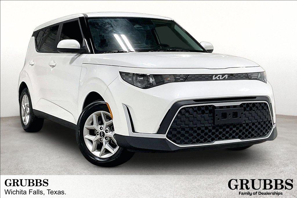 Used 2025 Kia Soul LX w/ LX Technology Package