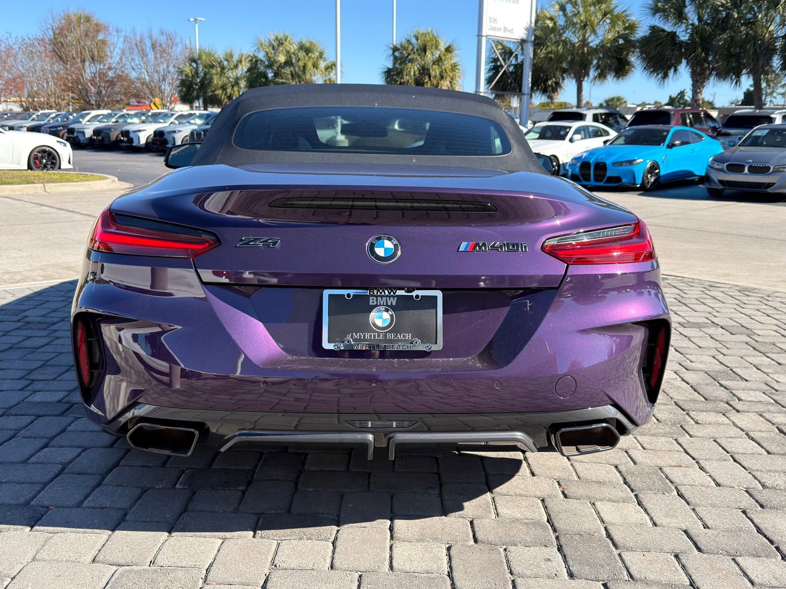 Used 2025 BMW Z4 M40i w/ Premium Package image 8