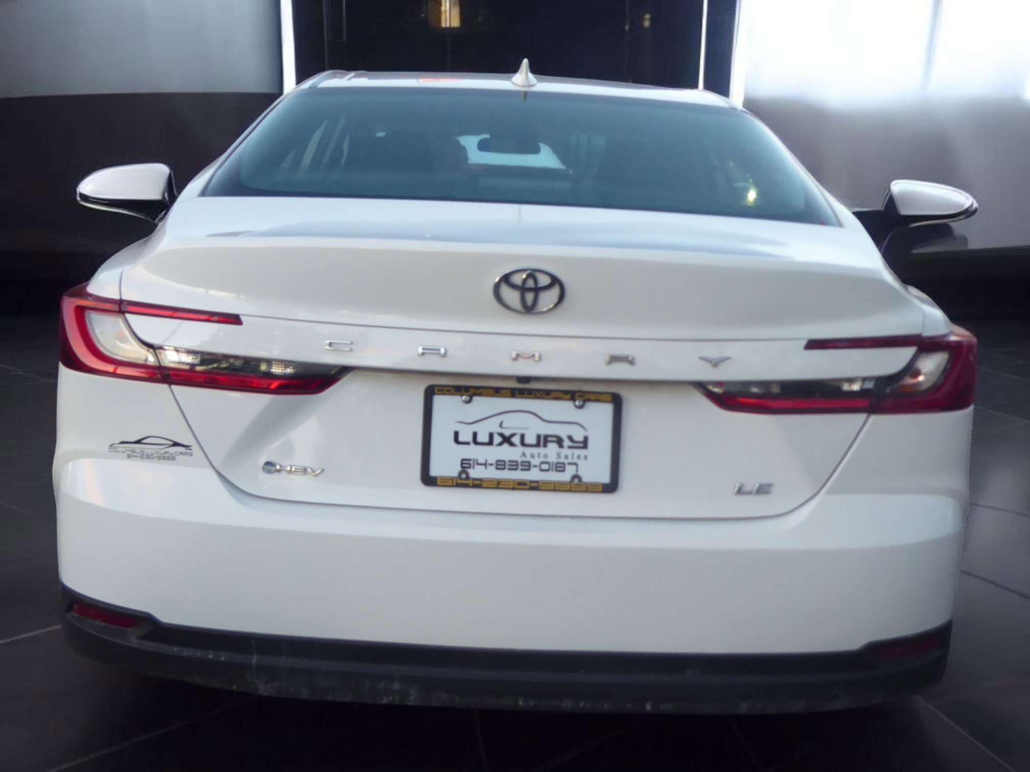 Used 2025 Toyota Camry LE image 10