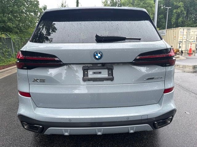Used 2026 BMW X5 xDrive50e w/ M Sport Package AWD/4WD image 6