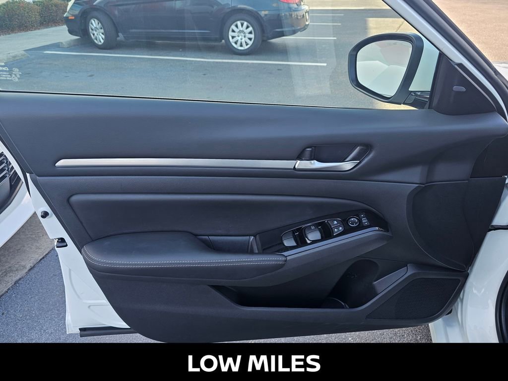 Used 2024 Nissan Altima 2.5 SL image 13