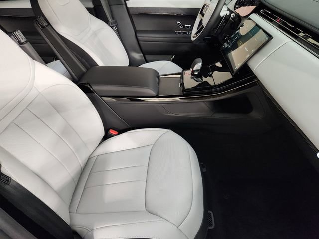 New 2026 Land Rover Range Rover Sport Dynamic SE image 3