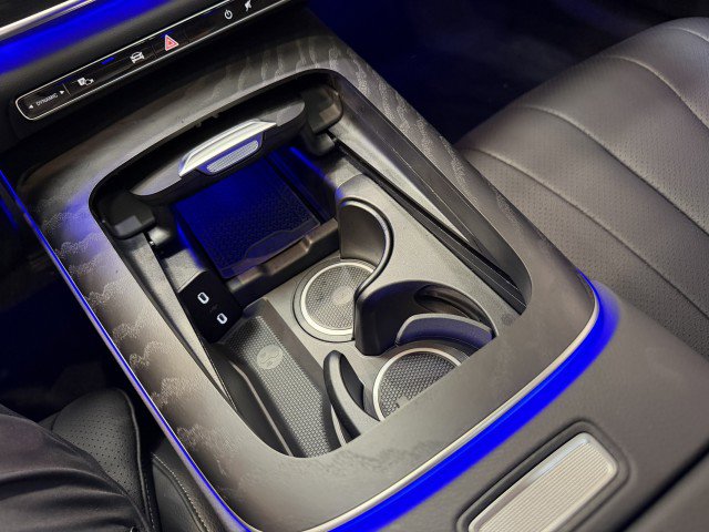 Used 2025 Mercedes-Benz E 350 Sedan image 19