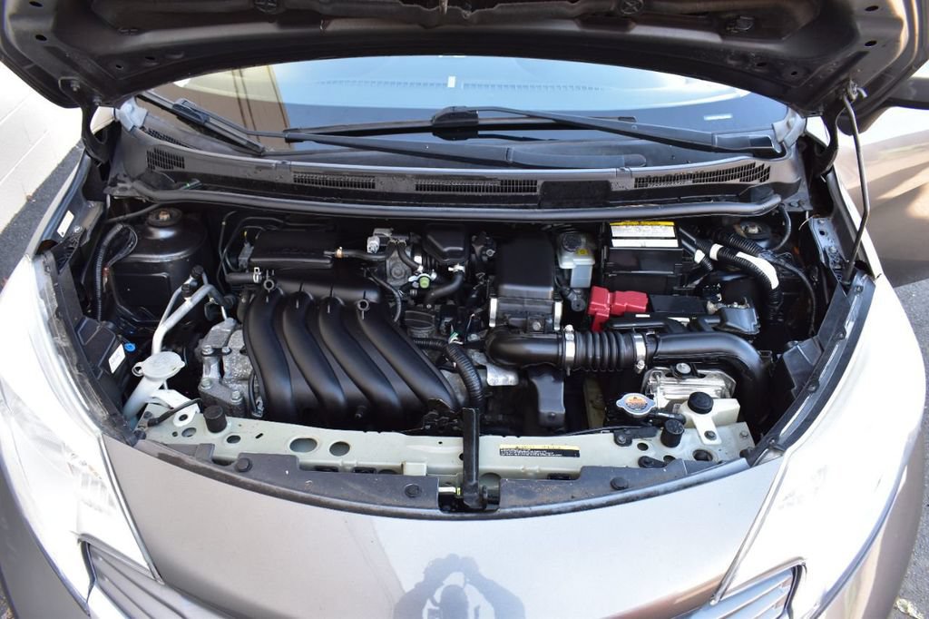 Used 2016 Nissan Versa Note SV FWD image 12