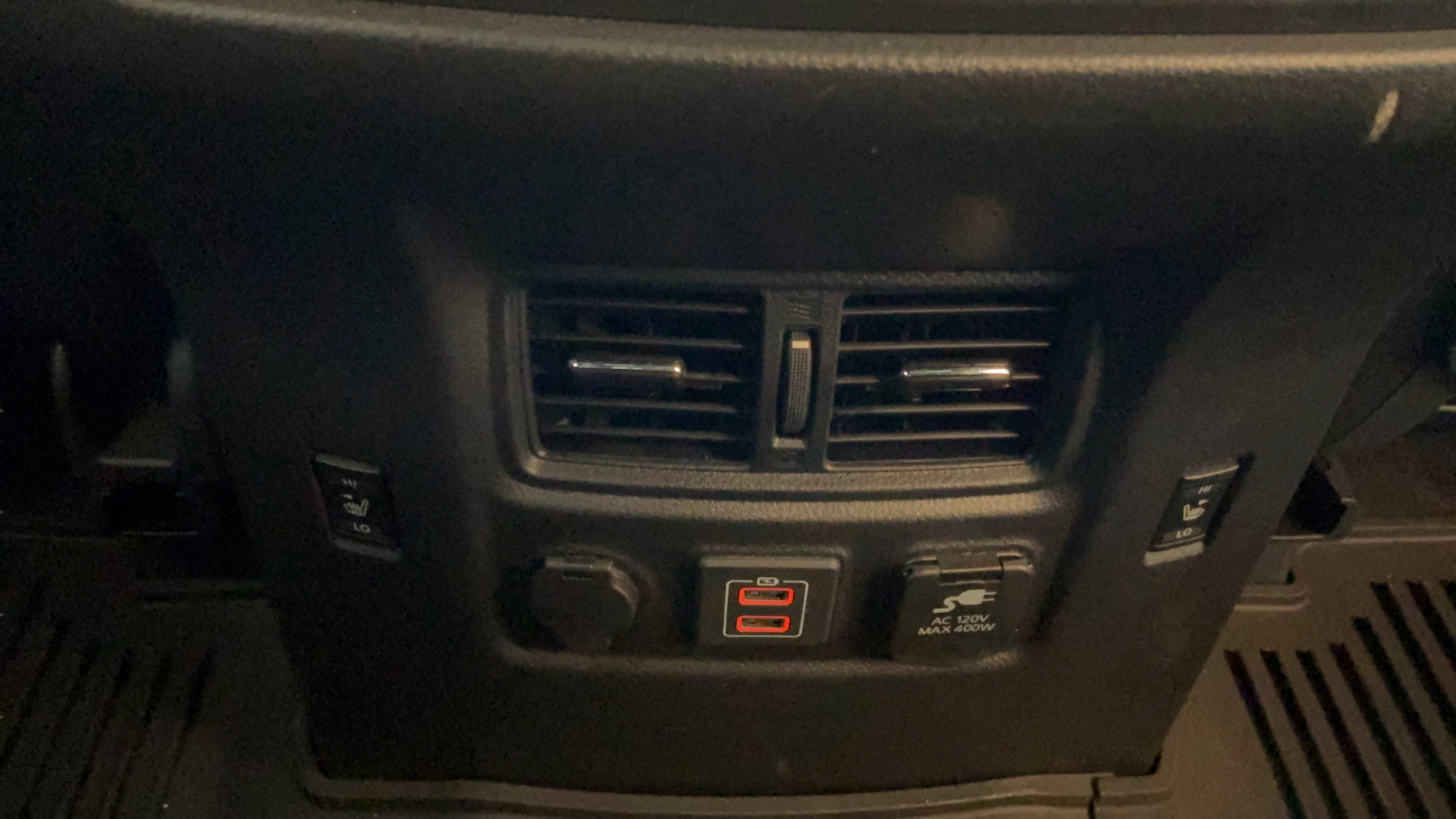 Used 2024 Nissan Titan PRO-4X w/ Pro-4x Convenience Package AWD/4WD image 35