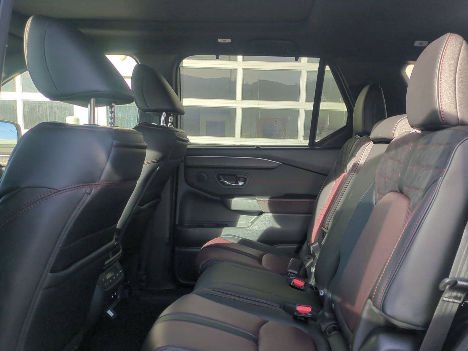 New 2026 Honda Pilot Black Edition image 16