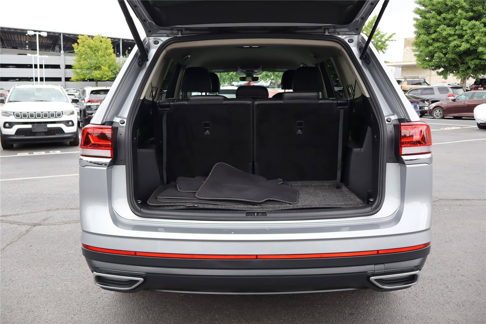 Certified 2024 Volkswagen Atlas SE AWD/4WD image 5