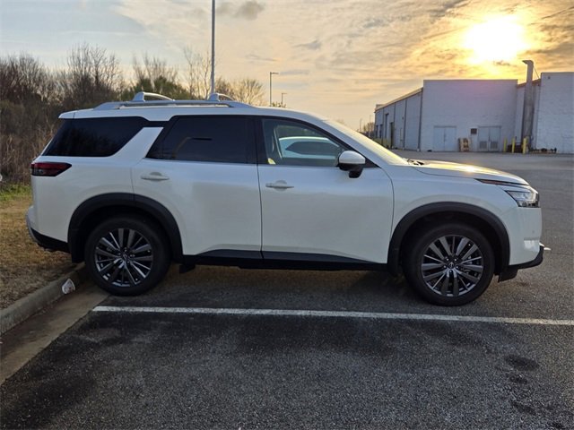 Used 2024 Nissan Pathfinder SL w/ SL Premium Package image 12