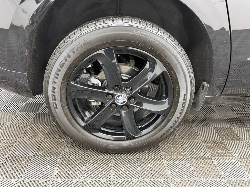 Used 2024 Buick Enclave Essence w/ Sport Touring Edition image 22