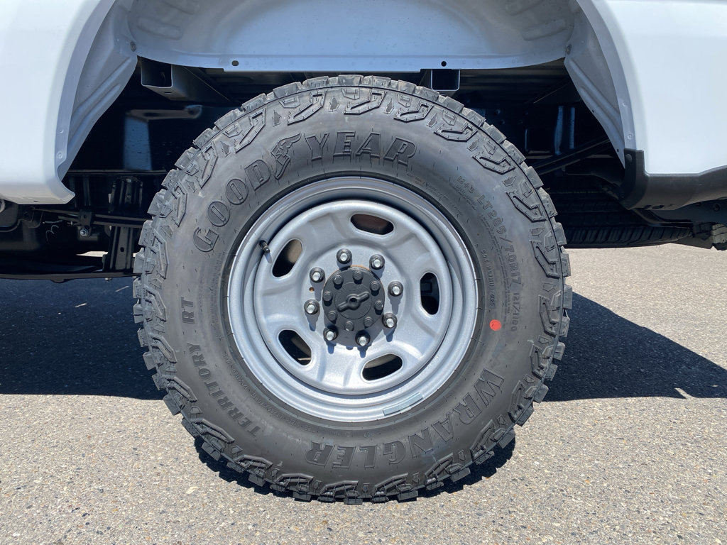 New 2026 Ford F250 XL w/ XL Off-Road Package image 2