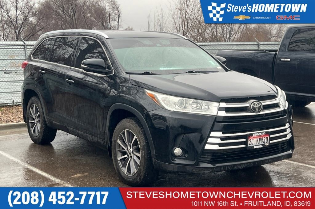 Used 2018 Toyota Highlander XLE image 1