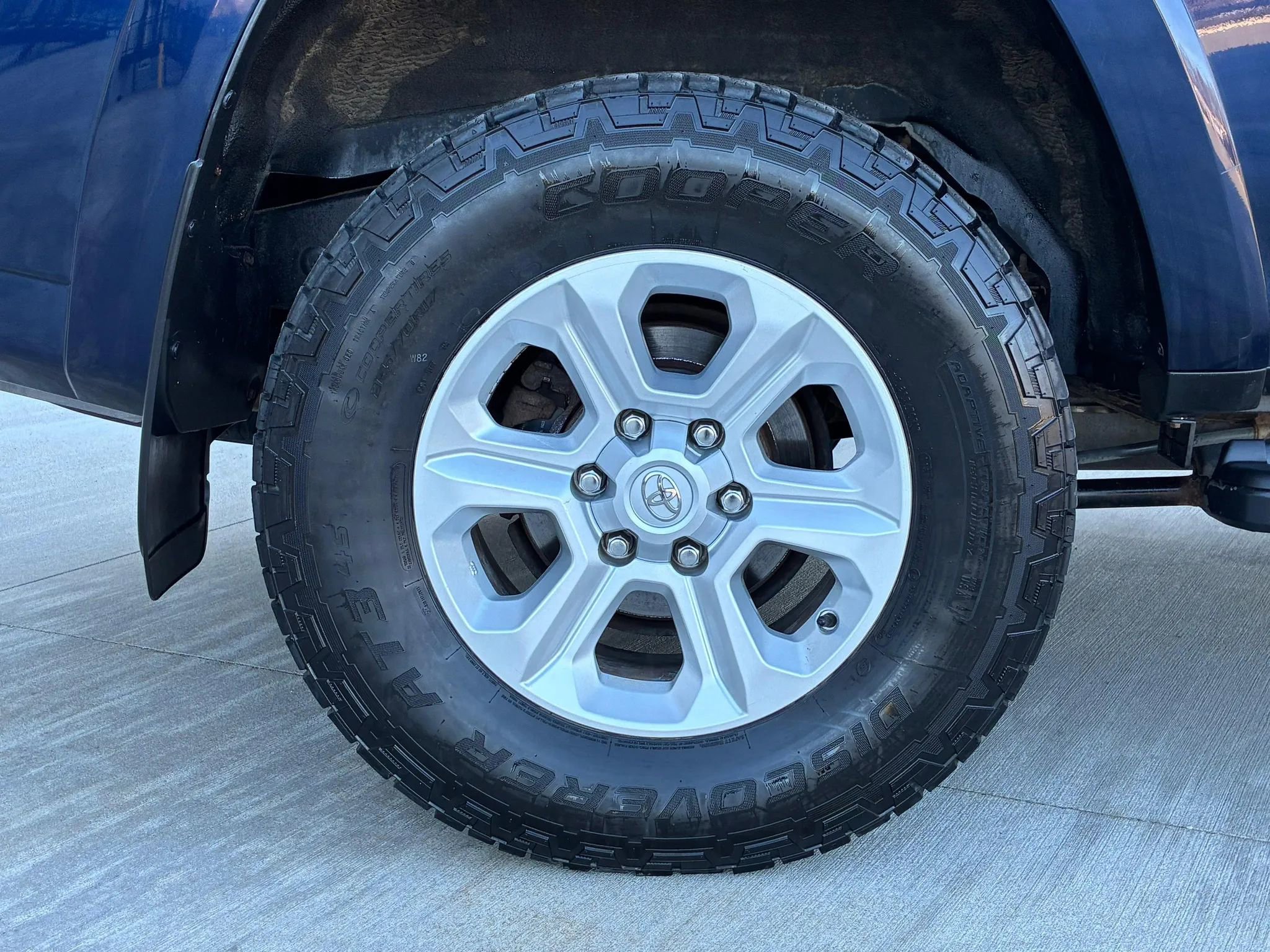 Used 2016 Toyota 4Runner SR5 image 24