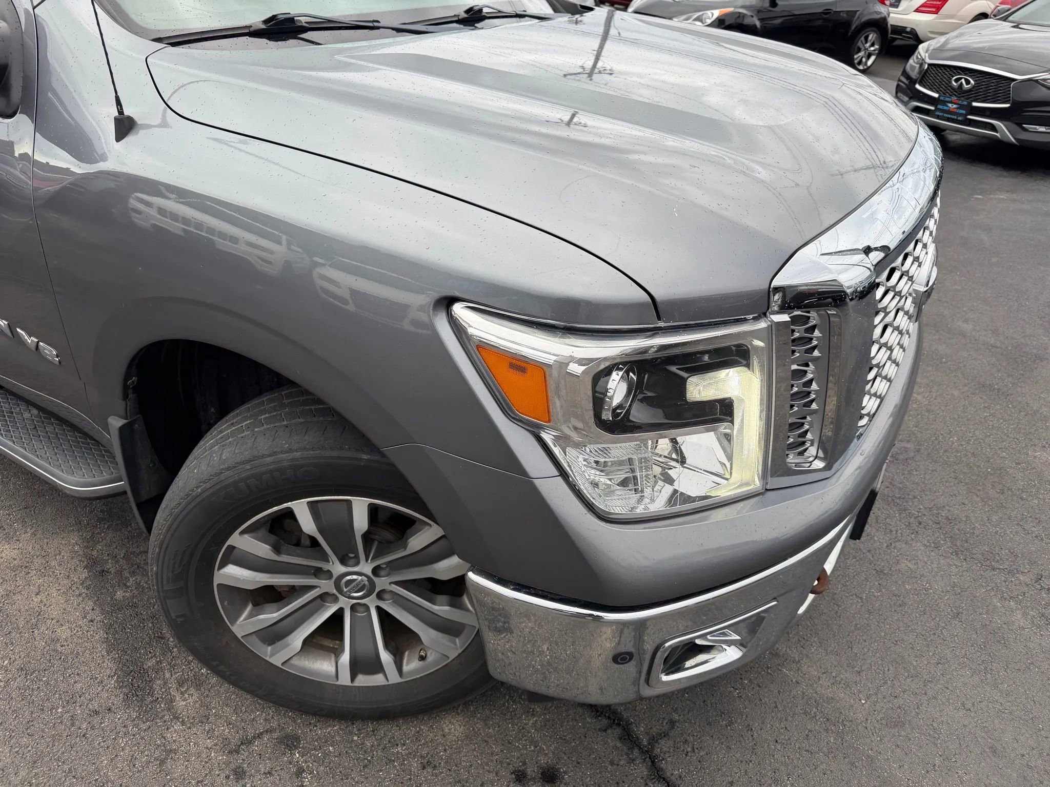 Used 2018 Nissan Titan SL AWD/4WD image 43