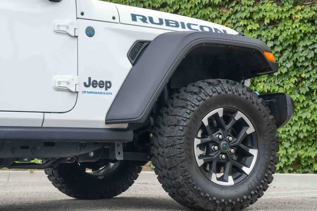 Used 2024 Jeep Wrangler Unlimited Rubicon 4xe AWD/4WD image 13