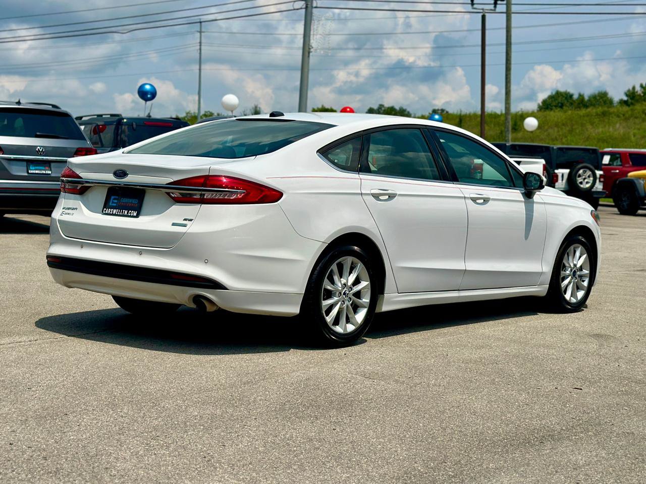 Used 2017 Ford Fusion SE w/ Fusion SE Technology Package FWD image 34